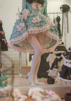 亚洲精品电话自拍图片在线_完整无删减版