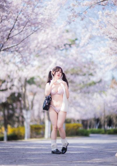 伊人久久大香线蕉aⅴ色_720电影免费在线